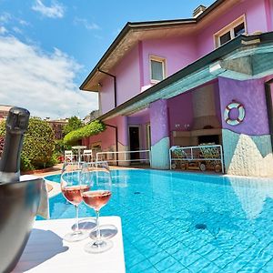 HOTEL Villa Lilla