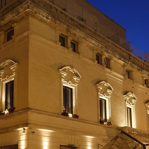 Apollo Suites